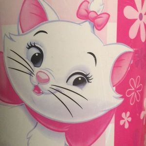 Meet your Posher, Fanny